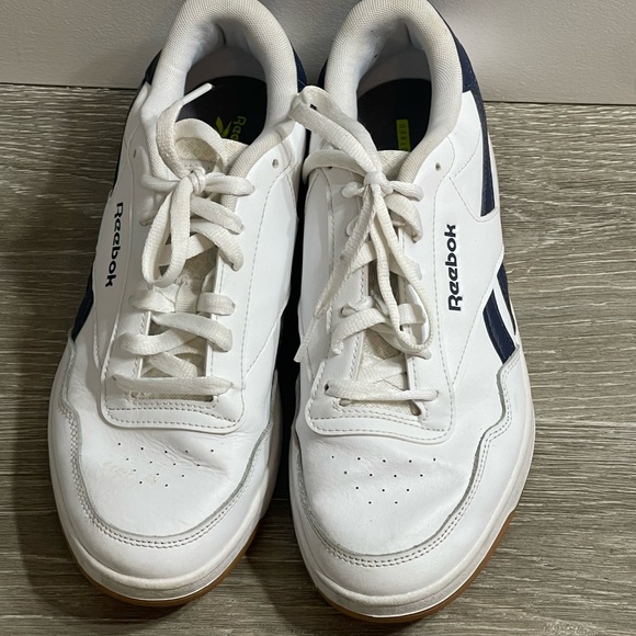 Reebok Other - Reebok White and Navy Low-Top Sneakers Size 9